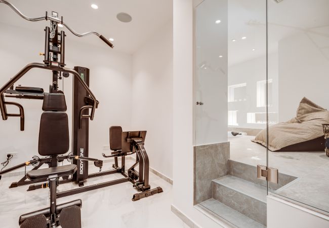 Villa in Protaras - Blue Waves Protaras Beachfront Villa 3 Villa in Protaras - Blue Waves Protaras Beachfront Villa 3