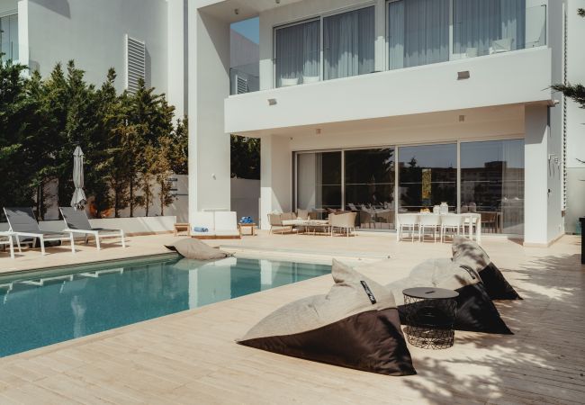 Villa in Protaras - Blue Waves Protaras Beachfront Villa 3 Villa in Protaras - Blue Waves Protaras Beachfront Villa 3