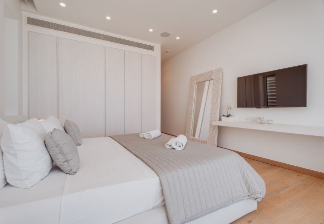 Villa in Protaras - Blue Waves Protaras Beachfront Villa 3 Villa in Protaras - Blue Waves Protaras Beachfront Villa 3