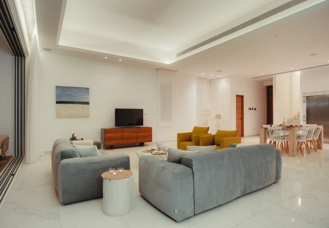 Villa in Protaras - Blue Waves Protaras Beachfront Villa 3 Villa in Protaras - Blue Waves Protaras Beachfront Villa 3