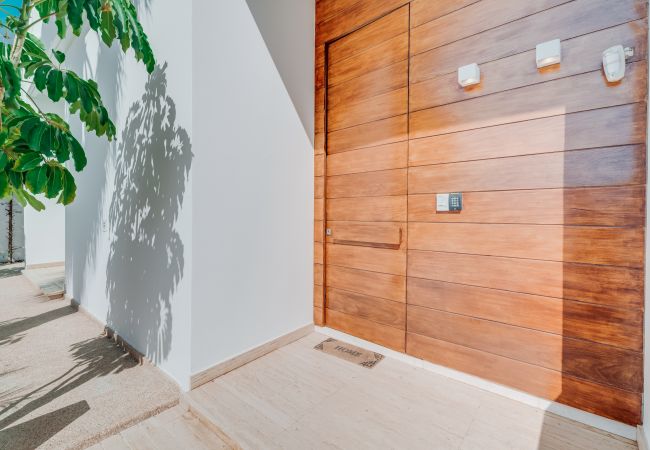 Villa in Protaras - Blue Waves Protaras Beachfront Villa 3 Villa in Protaras - Blue Waves Protaras Beachfront Villa 3