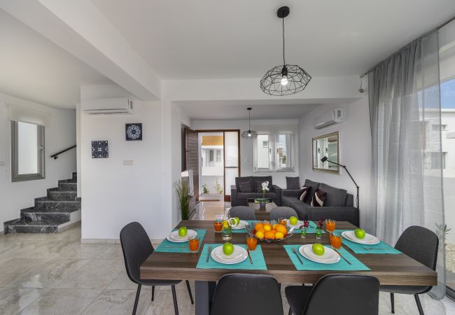 Villa in Protaras - Protaras Seaview Villa Alasia Villa in Protaras - Protaras Seaview Villa Alasia