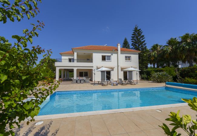 Villa/Dettached house in Larnaca - Meneou Seaside Mansion 7