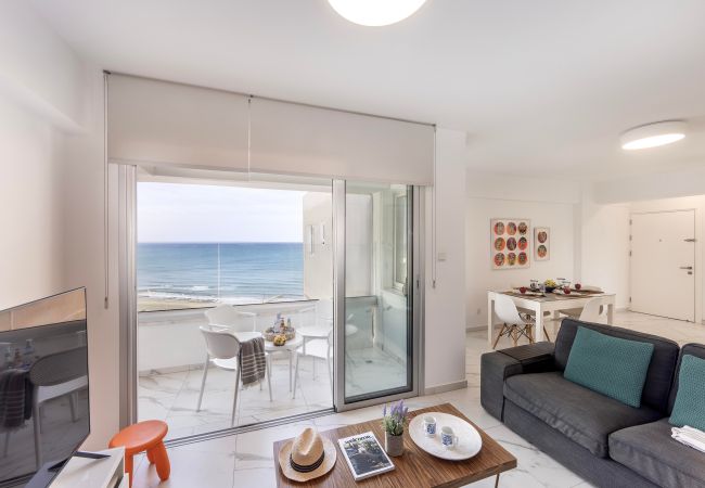 Apartment in Larnaca - Mackenzie Leo Seafront Suite