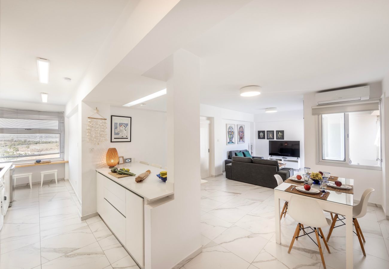 Apartment in Larnaca - Mackenzie Leo Seafront Suite