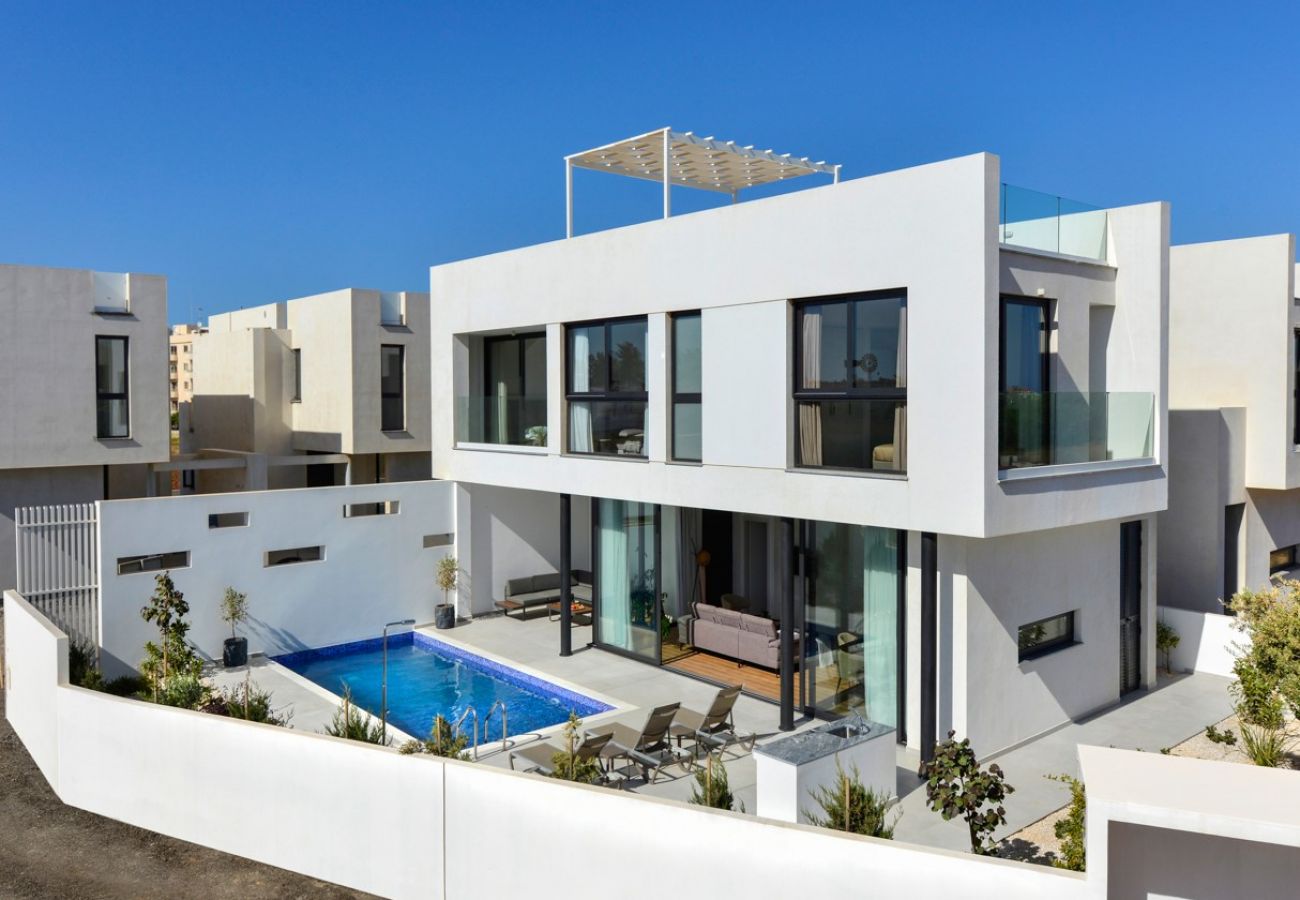 Villa/Dettached house in Paralimni - Pernera Residence BH2