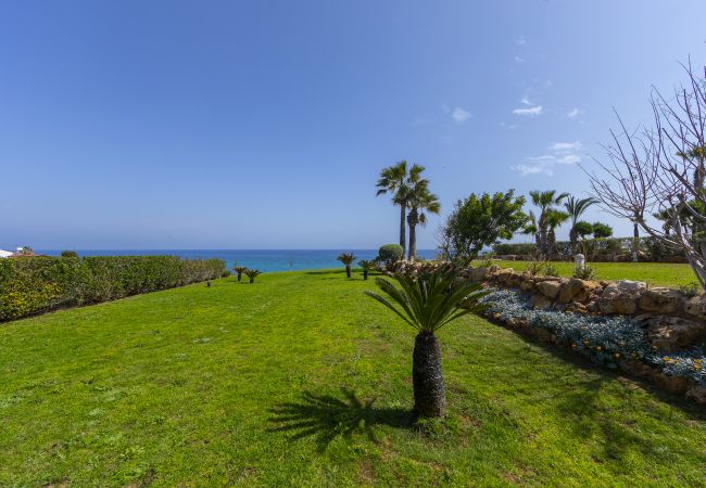 Villa in Protaras - Protaras Beachfront Villa Pietra Villa in Protaras - Protaras Beachfront Villa Pietra