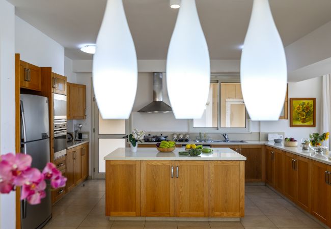 Villa in Protaras - Protaras Beachfront Villa Pietra Villa in Protaras - Protaras Beachfront Villa Pietra