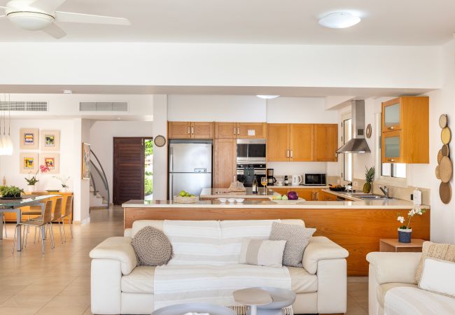 Villa in Protaras - Protaras Beachfront Villa Pietra Villa in Protaras - Protaras Beachfront Villa Pietra