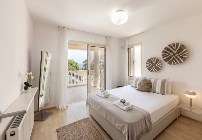 Villa in Protaras - Protaras Beachfront Villa Pietra Villa in Protaras - Protaras Beachfront Villa Pietra