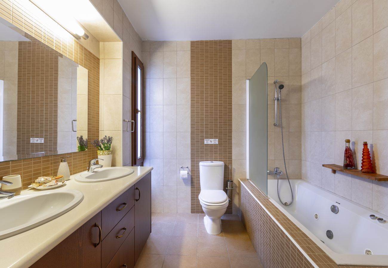 Villa in Amiantos - Troodos Riverside