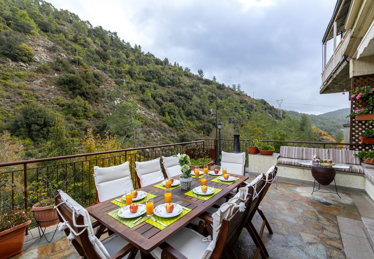 Villa in Amiantos - Troodos Riverside