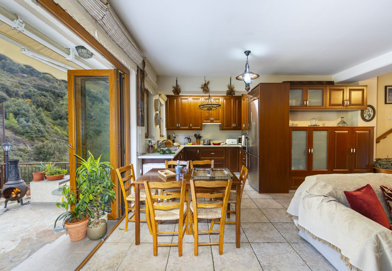 Villa in Amiantos - Troodos Riverside