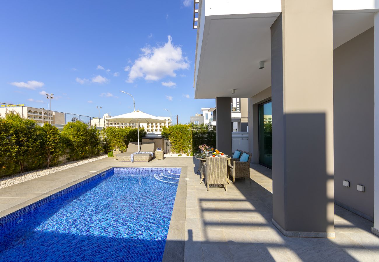 Villa in Protaras - Pernera Beach Premier Villa
