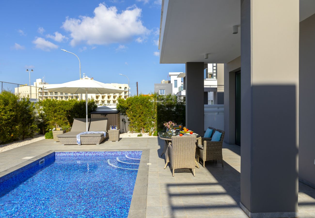 Villa in Protaras - Pernera Beach Premier Villa