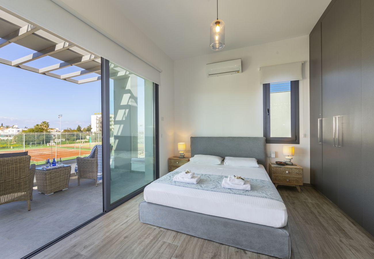 Villa in Protaras - Pernera Beach Premier Villa