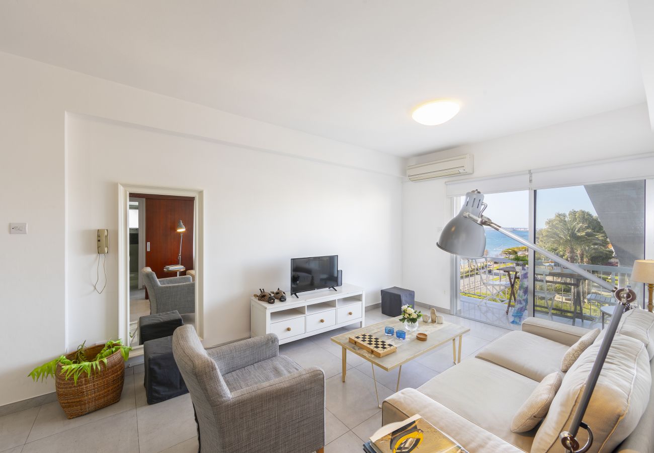 Apartment in Limassol - Limassol Olimpia Beach Suite