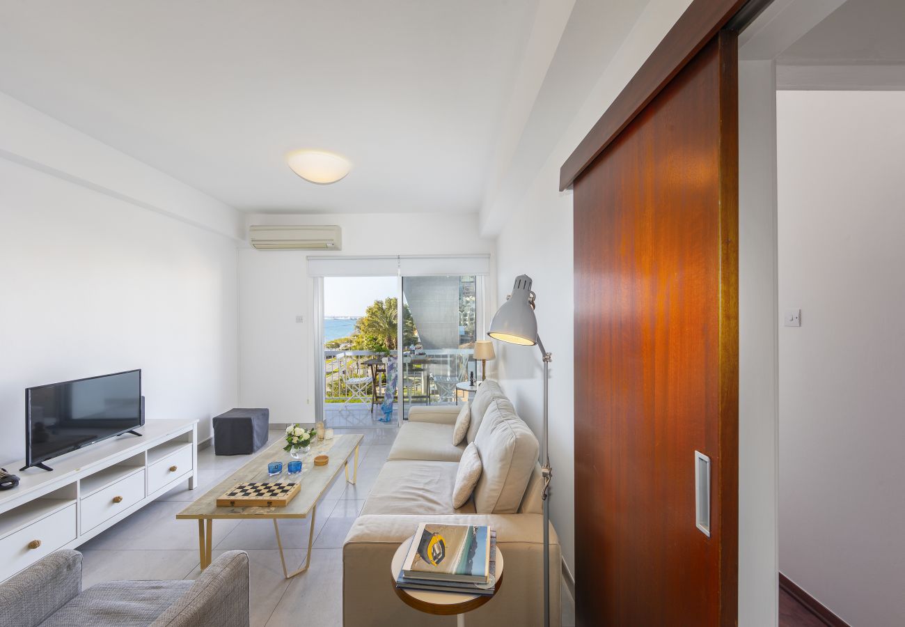 Apartment in Limassol - Limassol Olimpia Beach Suite