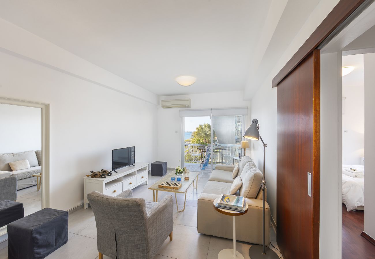 Apartment in Limassol - Limassol Olimpia Beach Suite