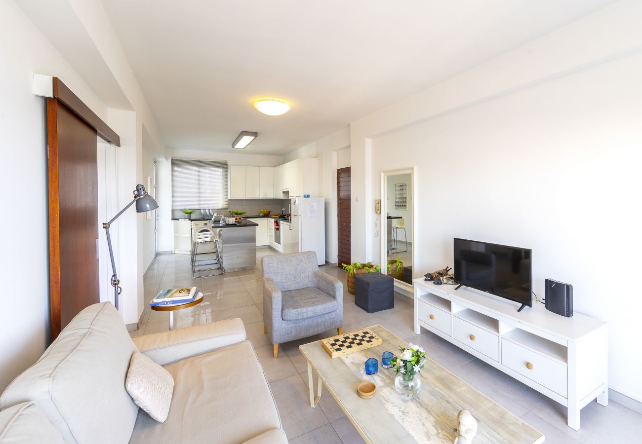 Apartment in Limassol - Limassol Olimpia Beach Suite