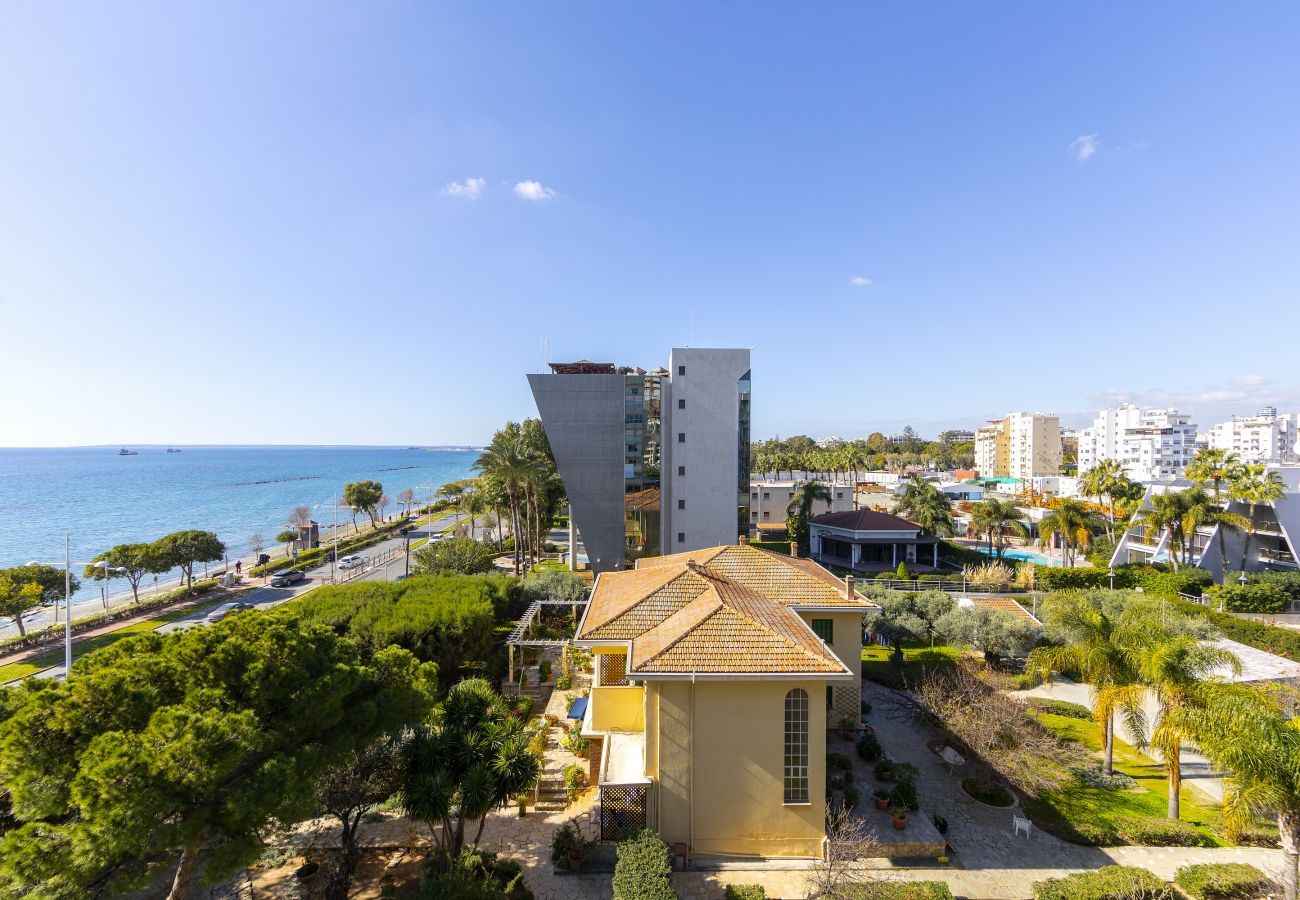 Apartment in Limassol - Limassol Olimpia Beach Suite