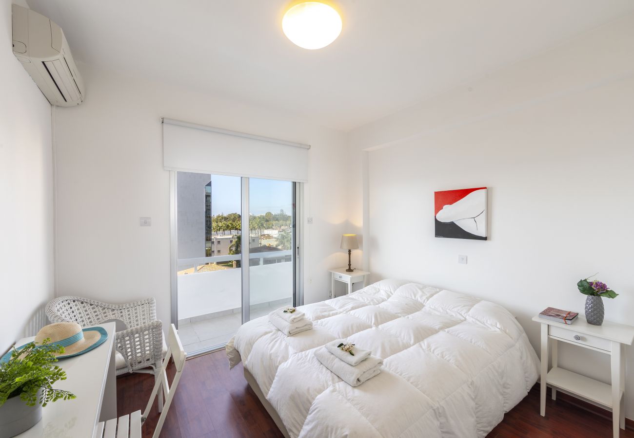 Apartment in Limassol - Limassol Olimpia Beach Suite