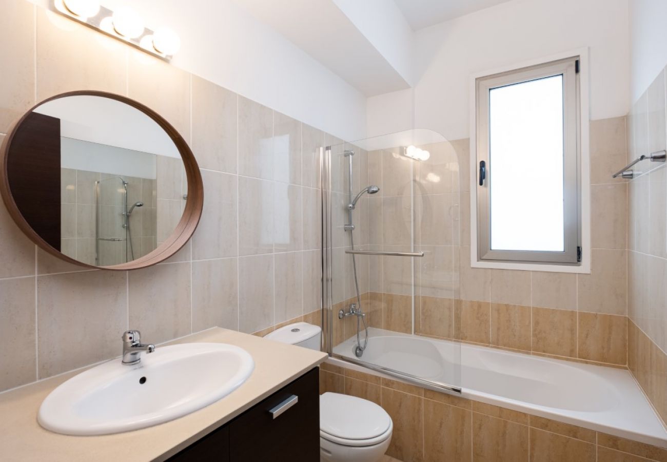 Apartment in Larnaca - Smart Home 2 Bed 2 Bath Apartment In Larnaca