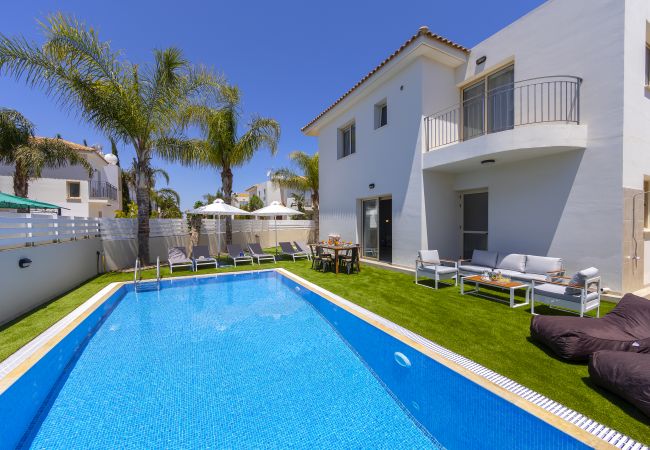 Villa in Protaras - Protaras Palm Villa 54 Villa in Protaras - Protaras Palm Villa 54
