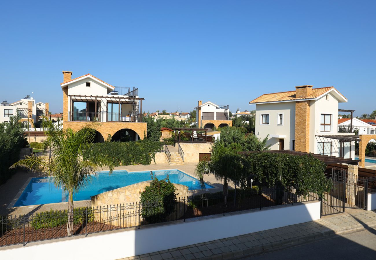 Villa/Dettached house in Ayia Napa - Luxury Brand New 4 Bed Villa With Sea Views