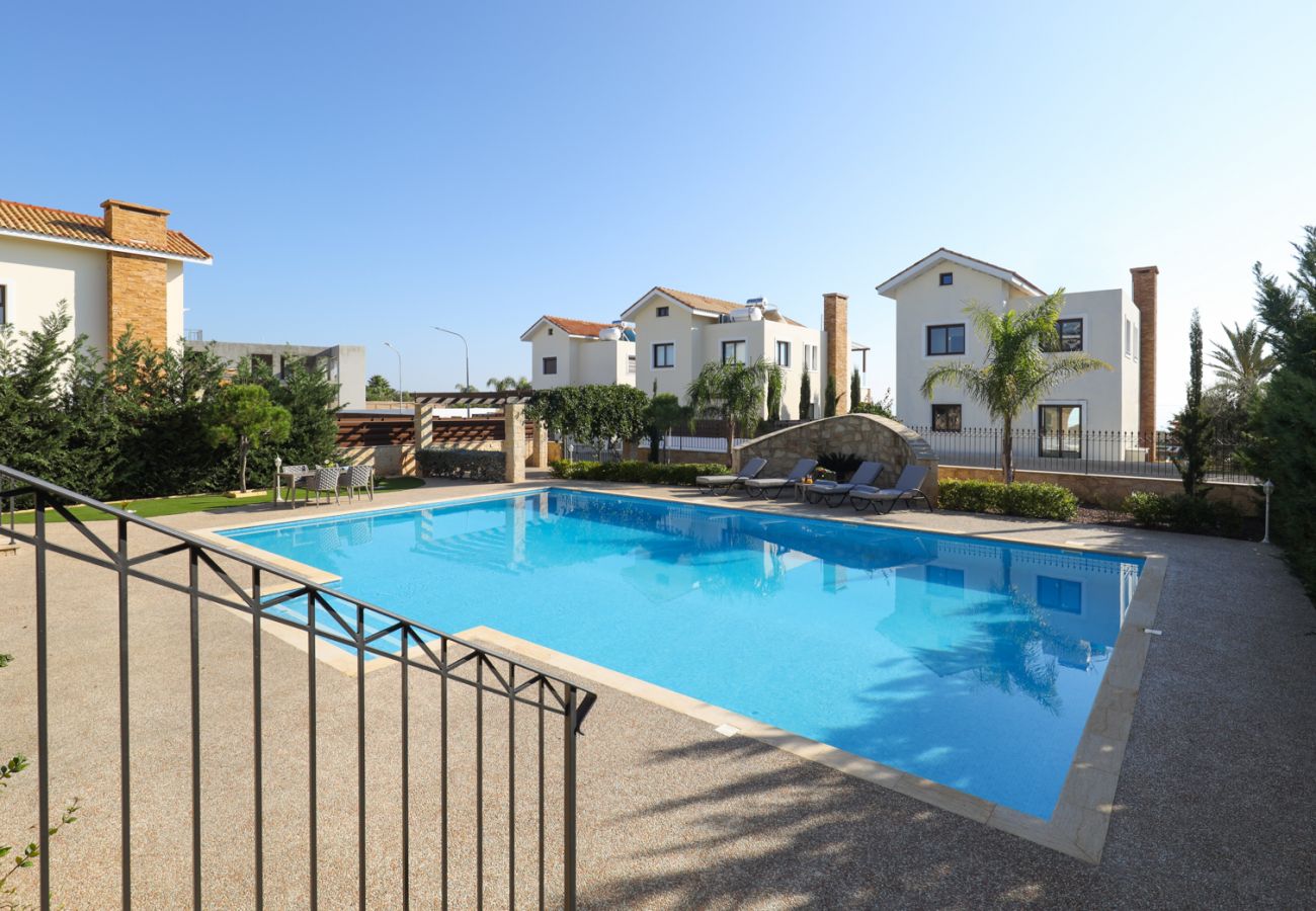 Villa/Dettached house in Ayia Napa - Luxury Brand New 4 Bed Villa With Sea Views