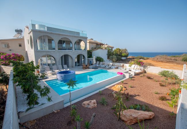 Villa in Protaras - Protaras Art House By The Sea