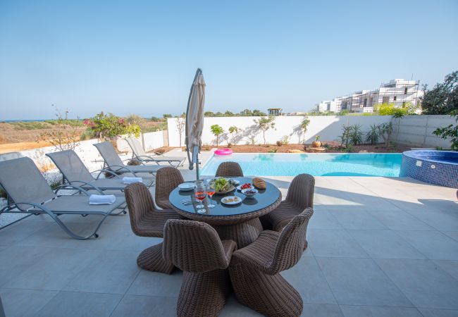 Villa in Protaras - Protaras Art House By The Sea Villa in Protaras - Protaras Art House By The Sea
