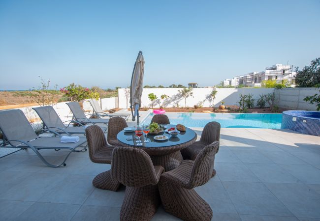 Villa in Protaras - Protaras Art House By The Sea Villa in Protaras - Protaras Art House By The Sea