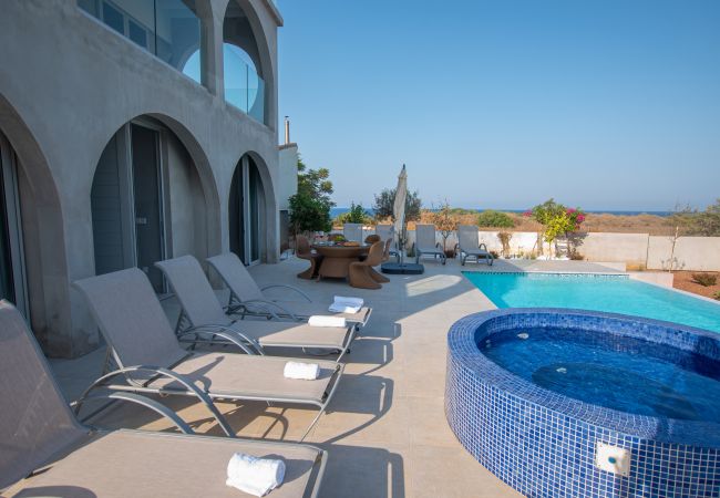 Villa in Protaras - Protaras Art House By The Sea Villa in Protaras - Protaras Art House By The Sea