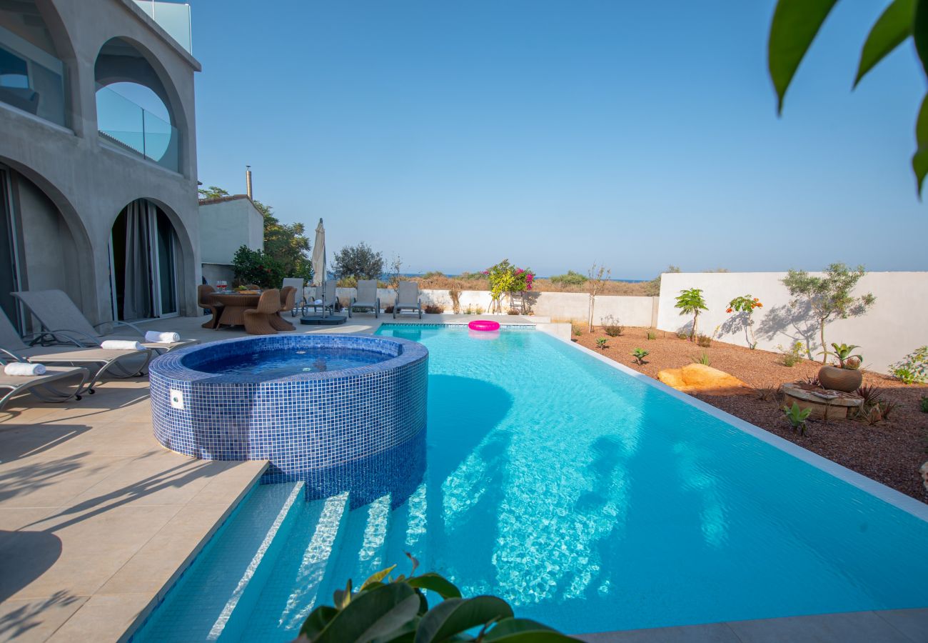 Villa in Protaras - Protaras Art House By The Sea