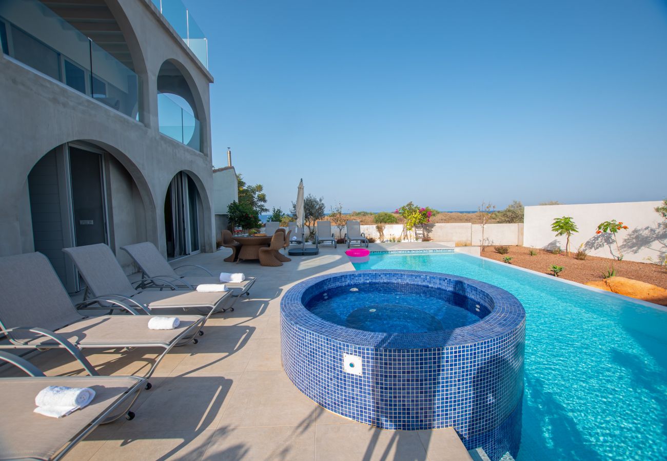 Villa in Protaras - Protaras Art House By The Sea