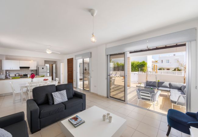 Villa in Protaras - Protaras Sapphire Seaside Villa Villa in Protaras - Protaras Sapphire Seaside Villa