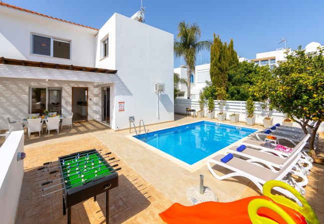 Villa in Protaras - Protaras Sapphire Seaside Villa Villa in Protaras - Protaras Sapphire Seaside Villa