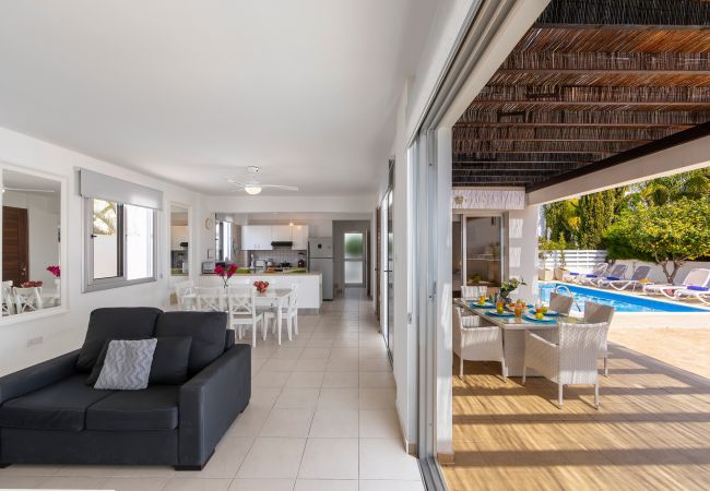 Villa in Protaras - Protaras Sapphire Seaside Villa Villa in Protaras - Protaras Sapphire Seaside Villa