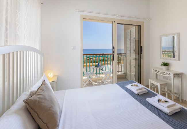 Villa in Protaras - Protaras Artisan Seafront Villa 6 Villa in Protaras - Protaras Artisan Seafront Villa 6