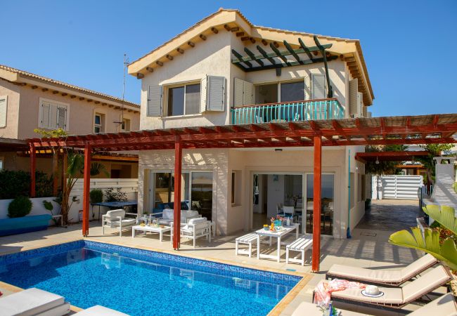 Villa in Protaras - Protaras Artisan Seafront Villa 6 Villa in Protaras - Protaras Artisan Seafront Villa 6