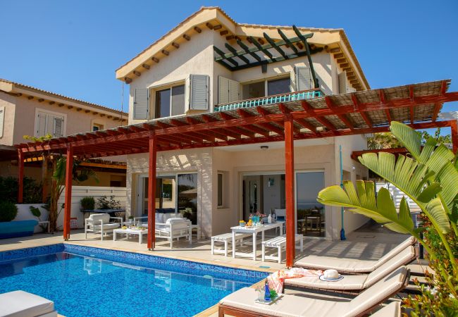 Villa in Protaras - Protaras Artisan Seafront Villa 6 Villa in Protaras - Protaras Artisan Seafront Villa 6