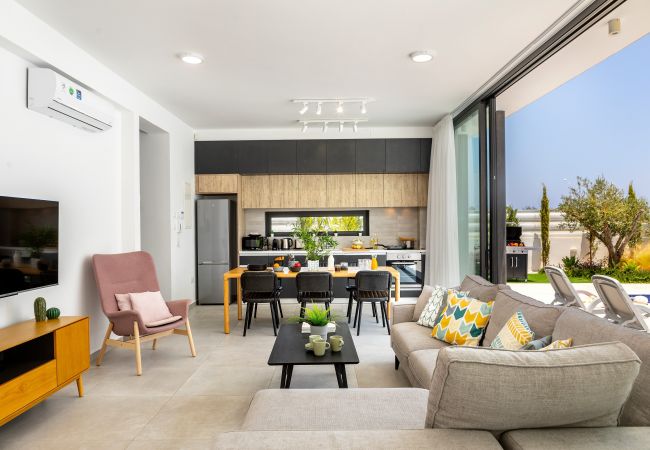 Villa in Protaras - Protaras Almaria Villa 16 Villa in Protaras - Protaras Almaria Villa 16