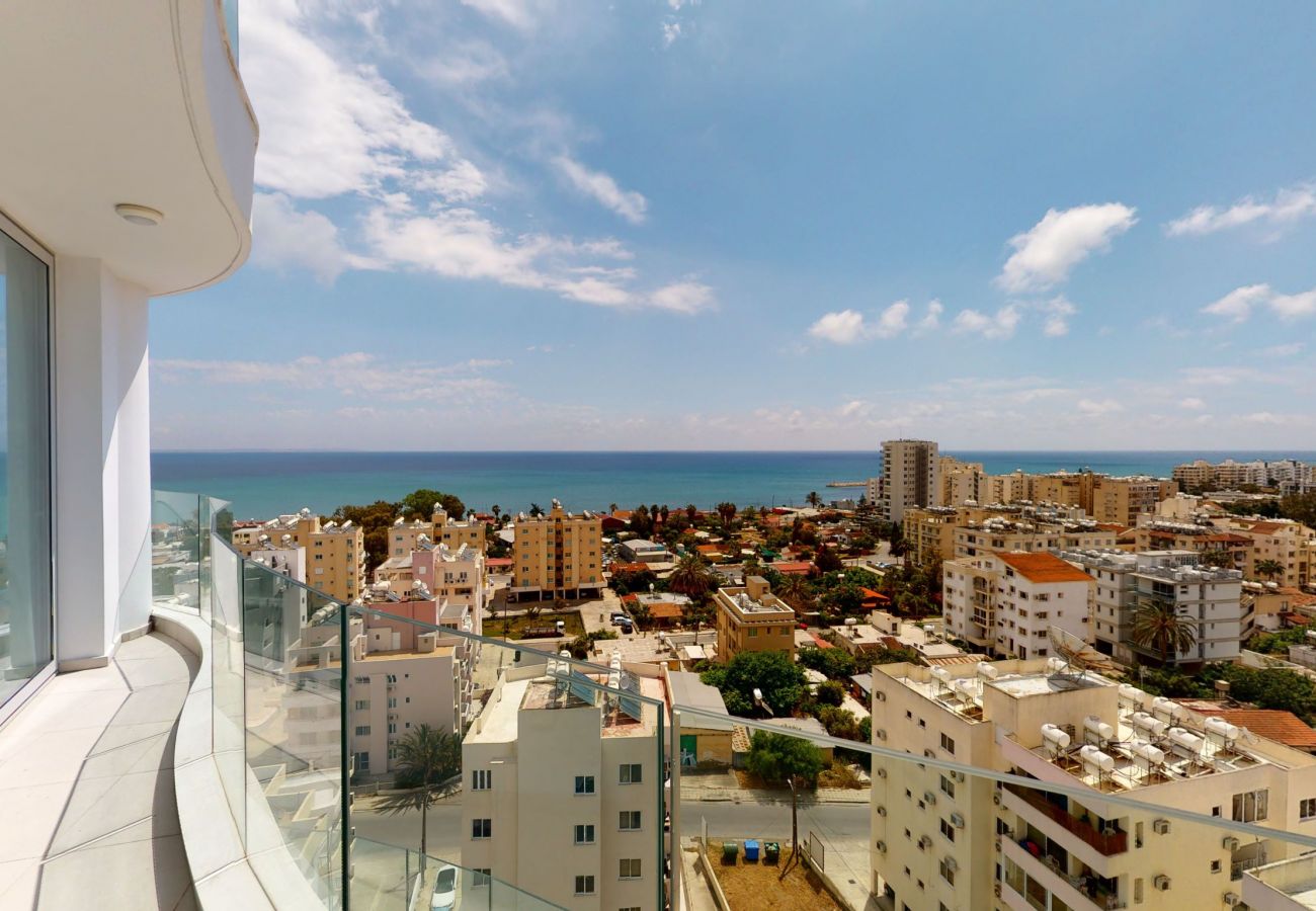 Apartment in Larnaca - Luxury 2 Bed In Mackenzie With Panoramic Sea View