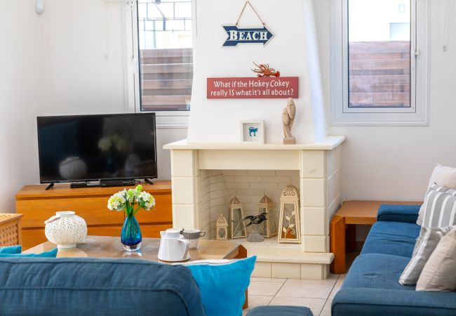 Villa in Protaras - Protaras Villa Athamas Blue Villa in Protaras - Protaras Villa Athamas Blue