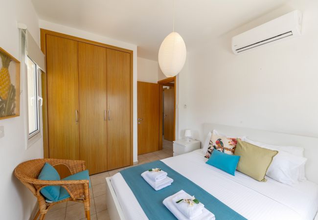 Villa in Protaras - Protaras Villa Athamas Blue Villa in Protaras - Protaras Villa Athamas Blue