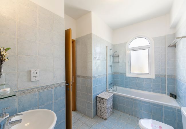 Villa in Protaras - Protaras Villa Athamas Blue Villa in Protaras - Protaras Villa Athamas Blue