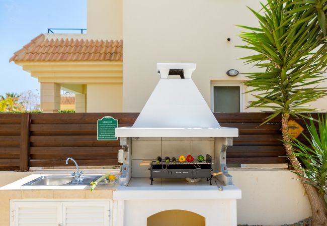 Villa in Protaras - Protaras Villa Athamas Blue Villa in Protaras - Protaras Villa Athamas Blue