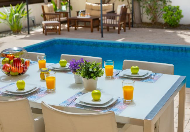 Villa in Protaras - Protaras Villa Athamas Blue Villa in Protaras - Protaras Villa Athamas Blue