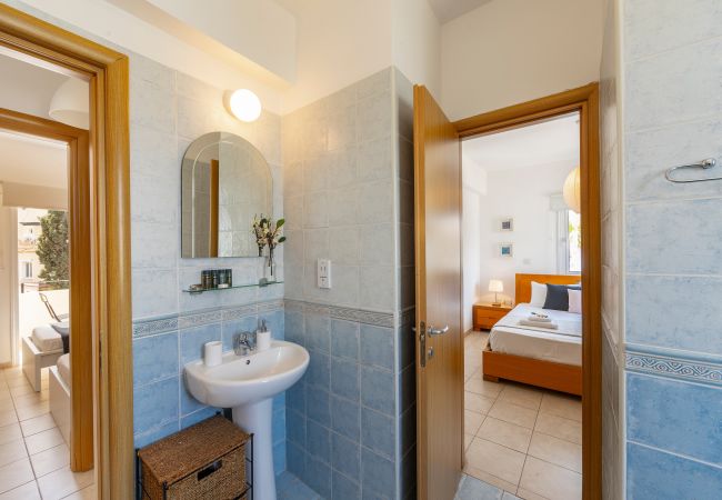 Villa in Protaras - Protaras Villa Athamas Blue Villa in Protaras - Protaras Villa Athamas Blue